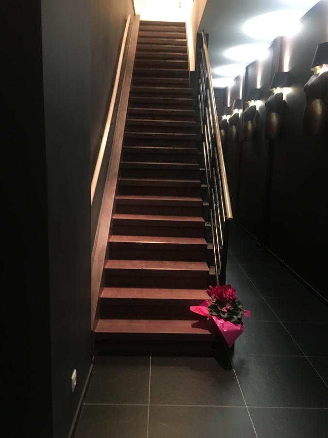 Апарт отель Les Lofts De Styliste Saint-Gilles Экстерьер фото