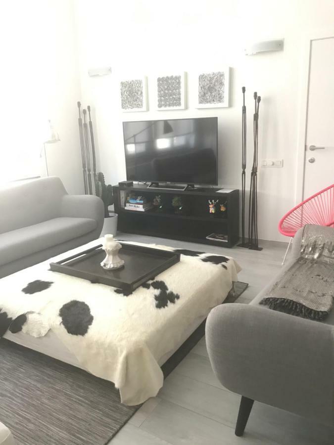 Апарт отель Les Lofts De Styliste Saint-Gilles Экстерьер фото