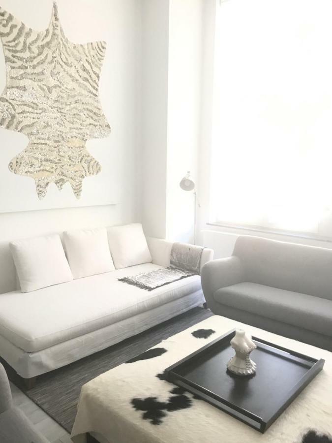 Апарт отель Les Lofts De Styliste Saint-Gilles Экстерьер фото